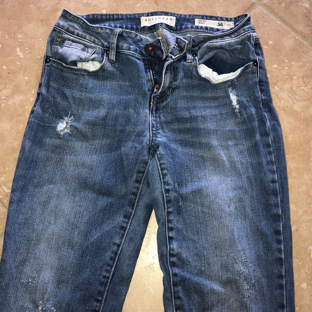 Bullhead low rise skinny jeans
